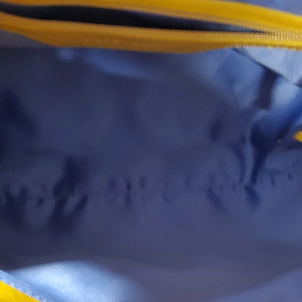 Flawed Jill Stuart Vibrant Yellow Shoulder Bag - Picture 14 of 16